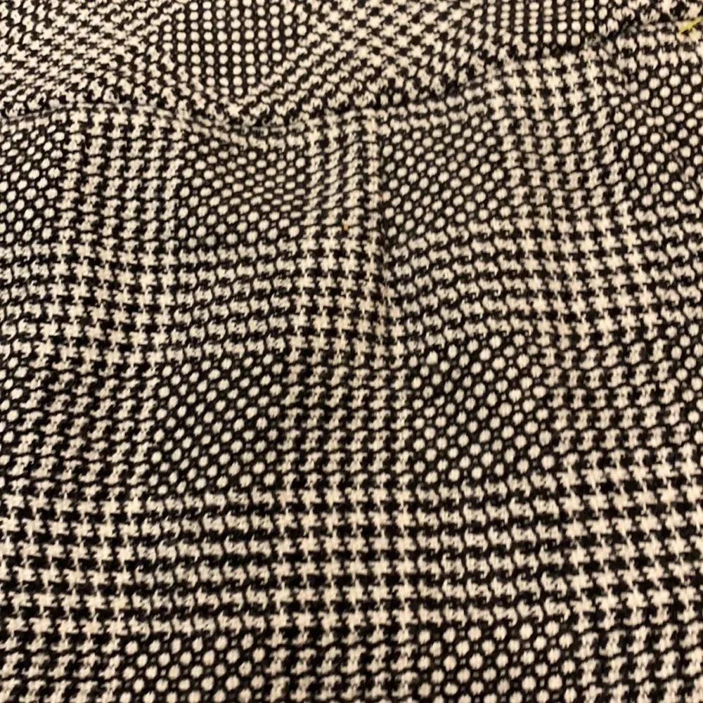 Architect Black and white tweed skirt sz. 8 - Picture 2 of 5